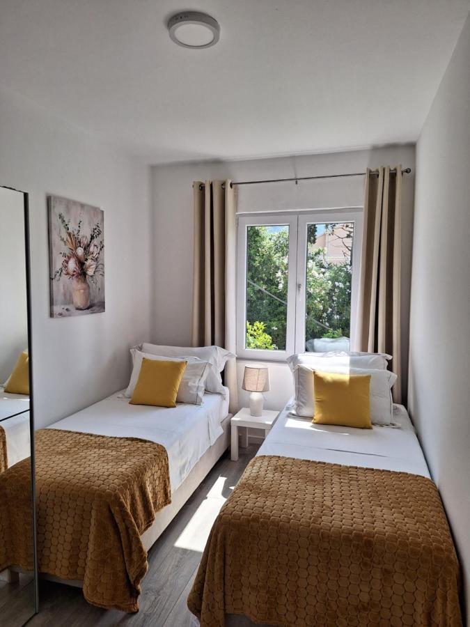 Apartment Ivy Mlini Bagian luar foto